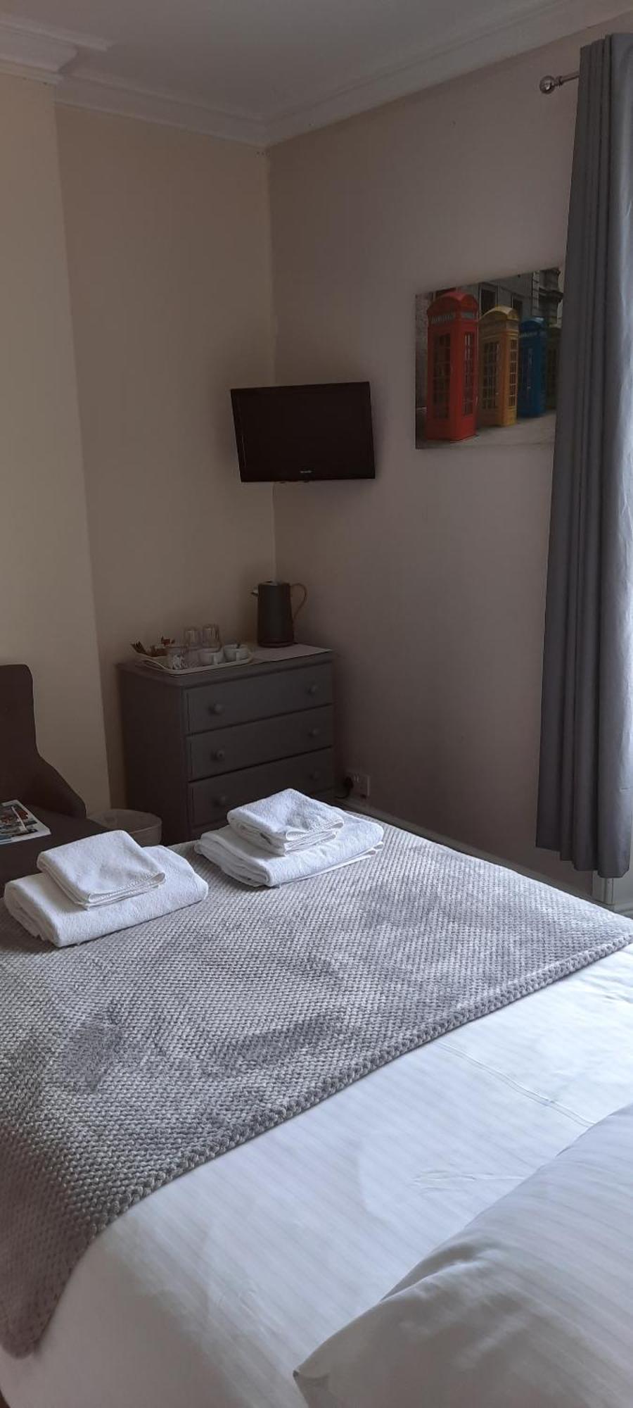 Double Room with Private Bathroom